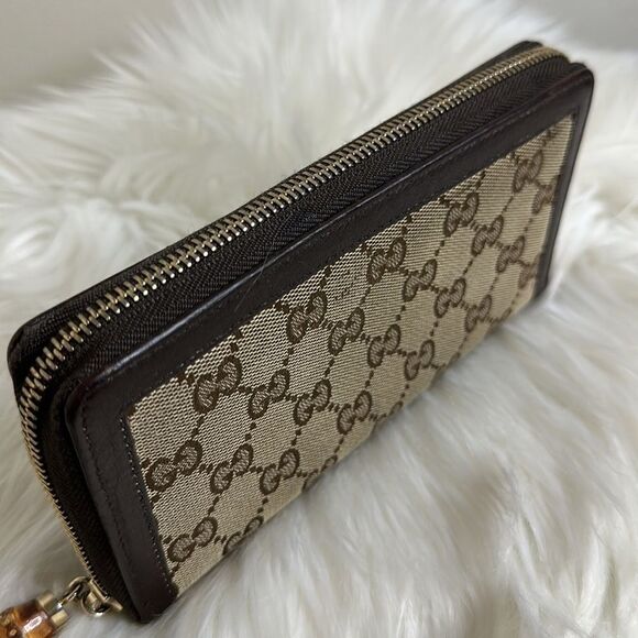💯Authentic Gucci Zipped Long Wallet 🍀 - Picture 5 of 16